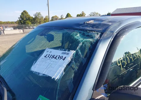 2011 Chevrolet Silverado 1500 Lt from USA, damaged, VIN 1GCRKSE30BZ143996